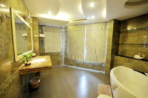 Bao Tran 2 Hotel