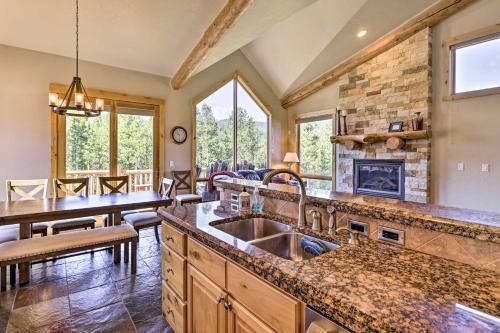 Winter Park Gem With Hot Tub And Mountain Views!