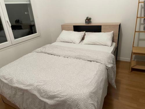 Lovely Bedroom Loft With Free Parking On Premise