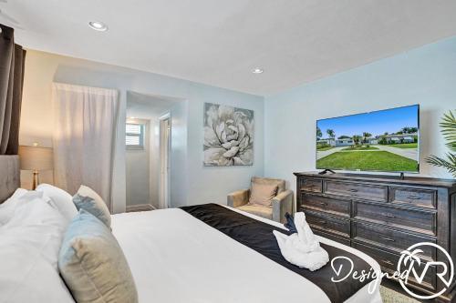 Modern 5br With Private Heated Pool