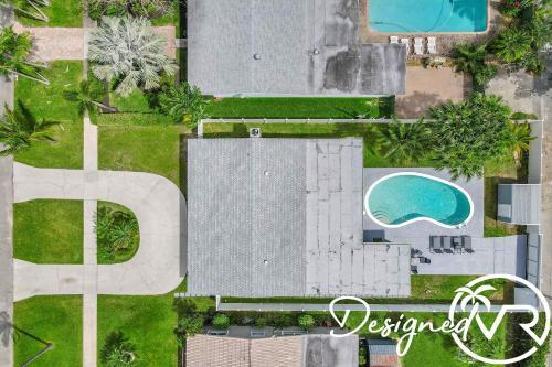 Modern 5br With Private Heated Pool