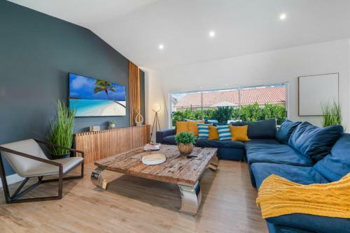 Miami Oasis,heated Pool+5 Bedrooms /14 Guests