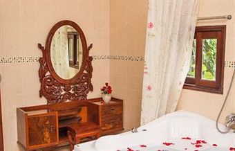 Minh Chau Hotel