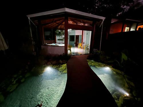 Casa Cocais-ibi�na-piscina Climatizada, Jacuzzi & Sauna