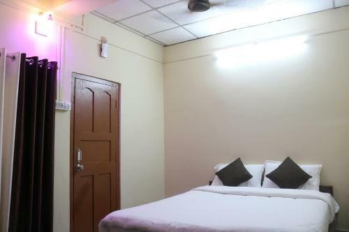 Bed & Breakfast White Pearl Homestay