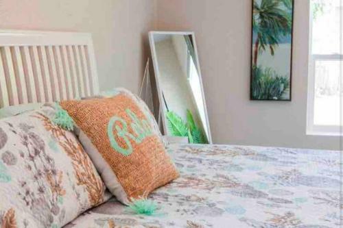Beachy 3b/2ba Getaway! Minutes To Beaches/downtown