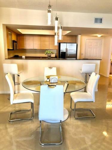 Apartamento Gorgeous Oceanfront Sunny Isles Beach Condo