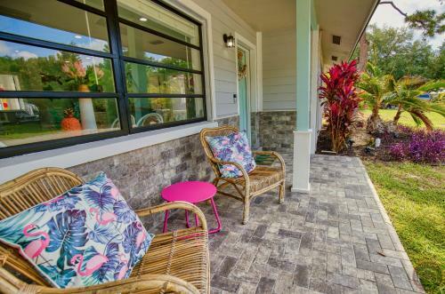 Peaceful, Gorgeous, Near Siesta Key, 3 Bed, 2 Bath
