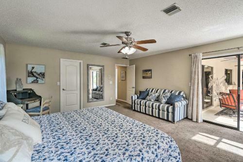Lakeside Venice Home With Private Pool And Patio!