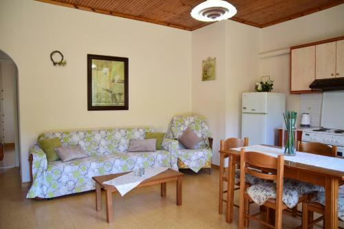 Mema's Cozy Apartments