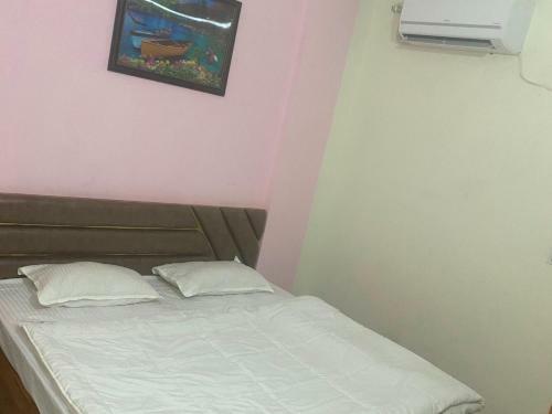 Oyo 88411 Hotel Barry Love