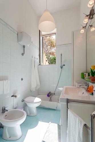 Amore Rentals - Villa The Stone On The Sea