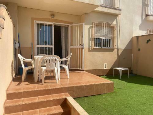 Two Bedroom Apartment Set In A Private Complex With Swimming Pool