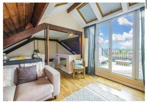 Apartamento Superb Penthouse . 2 Bedroom . Free Secure Parking