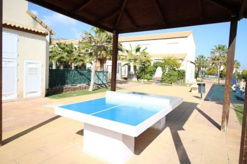 Casa De Vacaciones Con Piscina Comunitaria