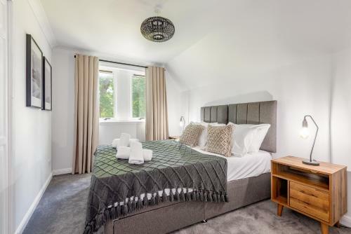 Abbey Villa - Stylish House - Central With Parking