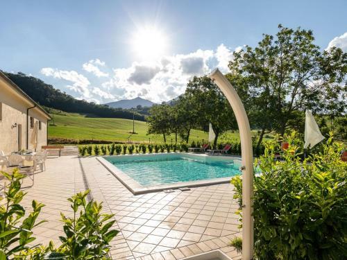Attractive Apartment In Sassoferrato With Garden