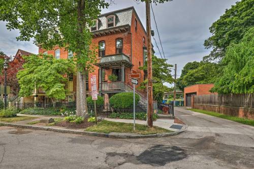 Apartamento Rochester Garden Apt In Historic Corn Hill!