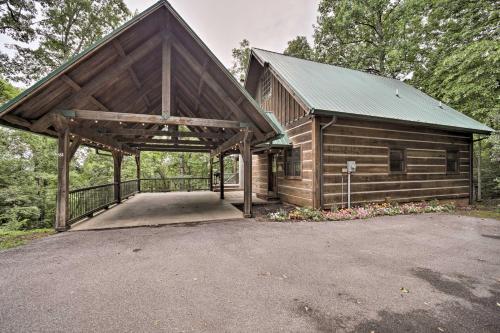 Franklin Cabin Surrounded By Smoky Mountains!