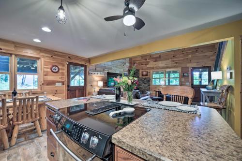 Franklin Cabin Surrounded By Smoky Mountains!
