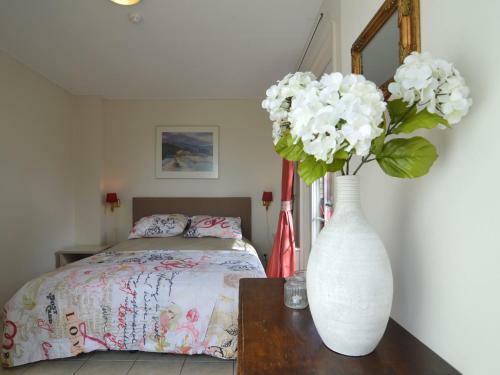 Luxury Holiday Home With Jacuzzi In Noordbeemster