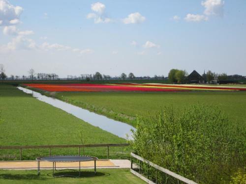 Luxury Holiday Home With Jacuzzi In Noordbeemster