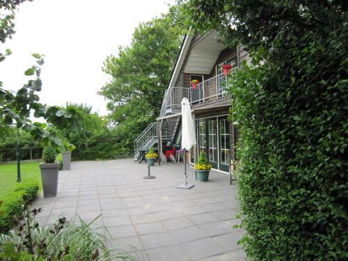 Luxury Holiday Home With Jacuzzi In Noordbeemster