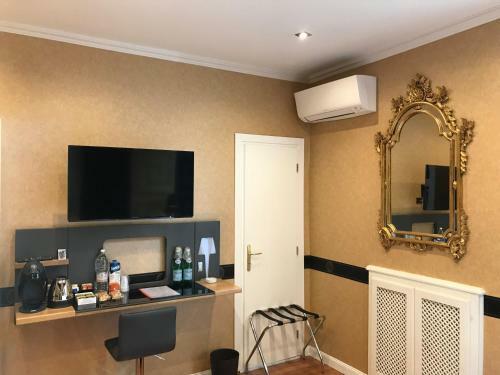 Hostal Magis AC Magis Bedrooms Versilia