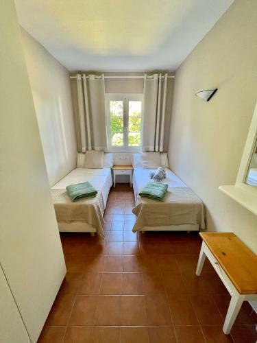 Bonito Apartamento Con Terraza, Jard�n Y Piscina