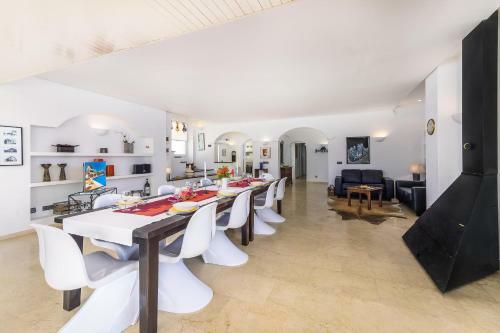 Sch�ne Villa Am Meer In Sant Elm - 3001