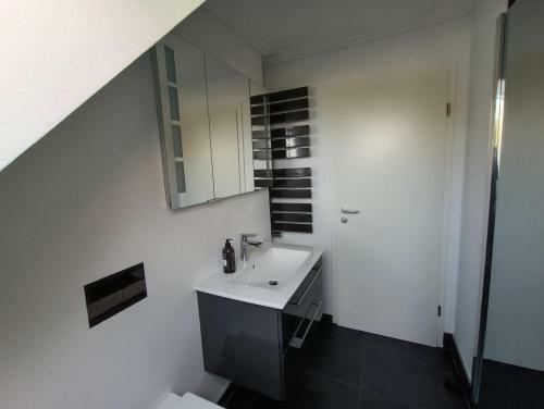 Apartamento Inselblick Mit Balkon & Parkplatz - Abc345