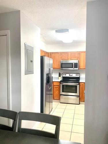 Apartamento Classic 2-bedroom Condo W/free Parking