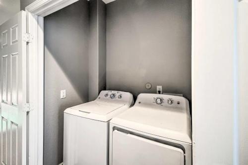 New Double Story Beautiful Condo Townhouse