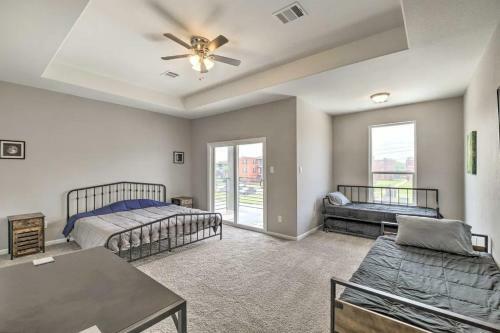 New Double Story Beautiful Condo Townhouse