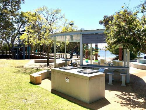 Mandurah Waterfront Retreat - Mandurah Quay