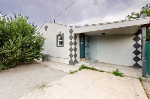 Remodeled 66th 3 King Beds Home In Denver