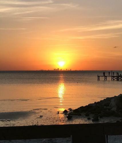 Apartamento Beach Happy Getaway!! 2 Beds, 1 Ba W Parking