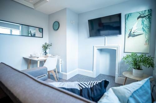 Apartamento Cosy, Central Flat For Up To 4 With Park View