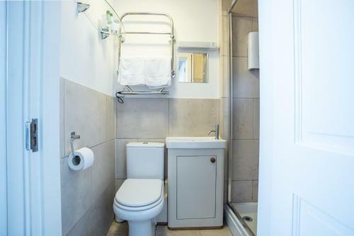 Apartamento Cosy, Central Flat For Up To 4 With Park View