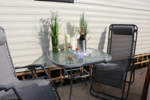 Palm 2 Park Home With Hot Tub