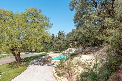 G�te Les Tours - G�te De Groupe En Provence