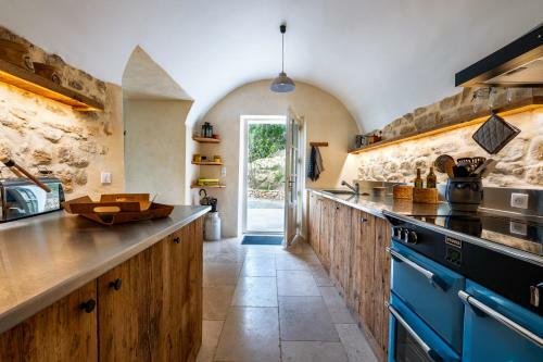 G�te Les Tours - G�te De Groupe En Provence
