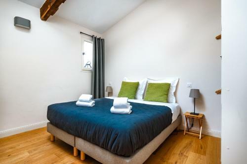 G�te Les Tours - G�te De Groupe En Provence