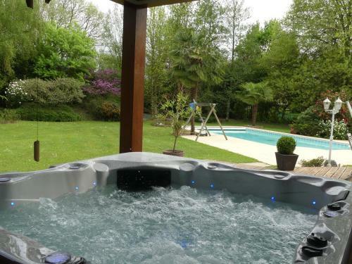 Bed & Breakfast Residence Labr�ge T2duplex Spa Piscine