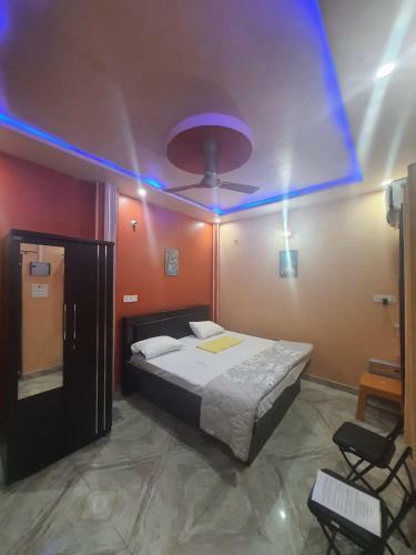 City Paradise AC Deluxe Lodge, Balrampur