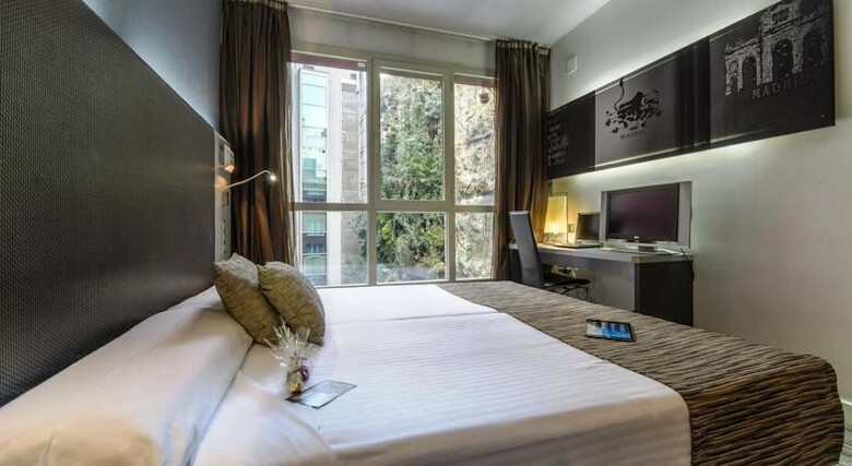 Hotel Petit Palace San Bernardo