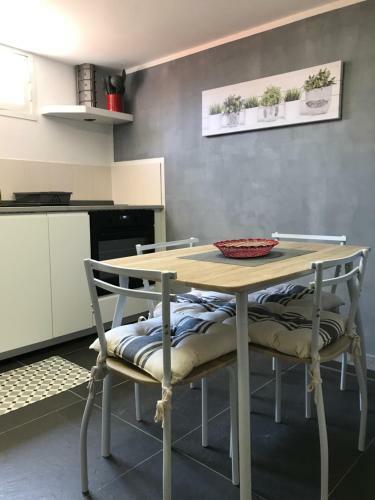 Albergue Debbie's Crew House