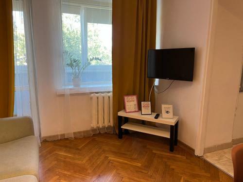 City Apartments - Emilii Budget Stay