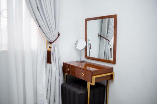 The Hallmark Hub, Hotel & Apartments