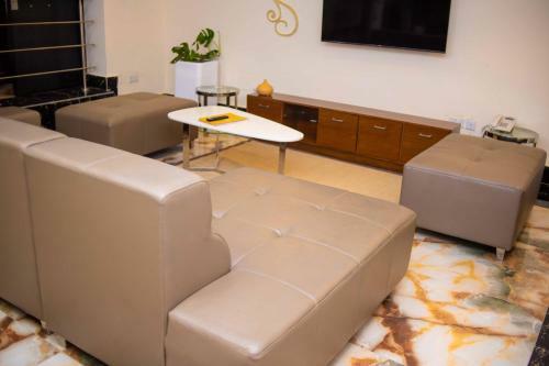 The Hallmark Hub, Hotel & Apartments